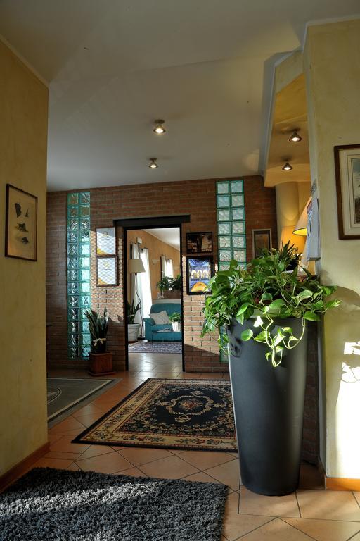 Hotel Parco Castelvetro Piacentino エクステリア 写真